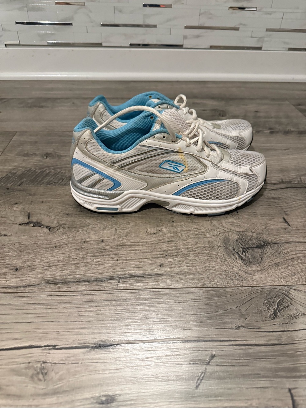 Reebok Women's White and Light Blue Athletic Sneakers